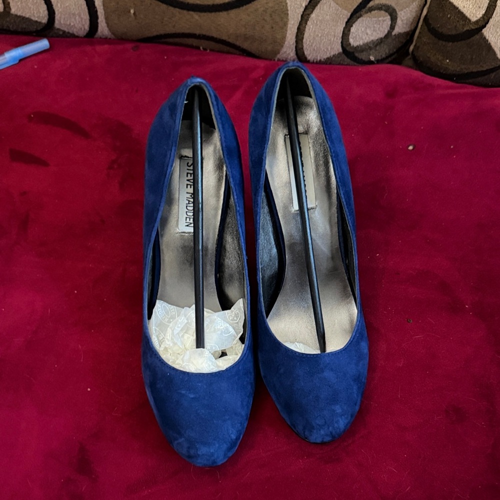 💥NI💥 Steve Madden Deep Blue Suede Heels